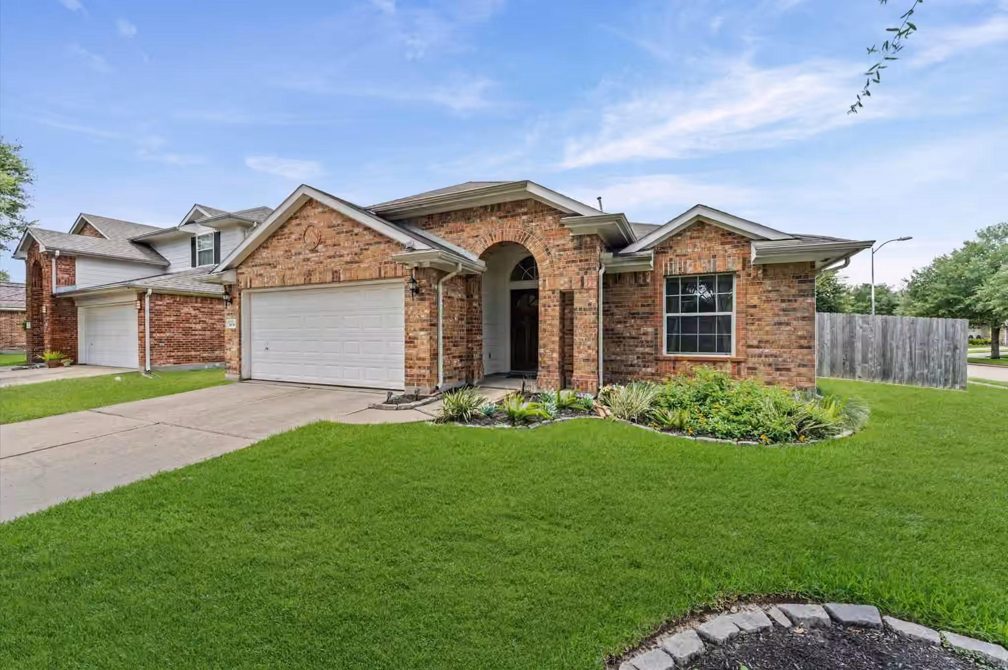 Photo 2 of 14843 Wooded Glen Court, Cypress, TX