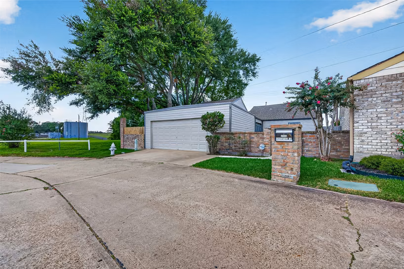 Photo of 2946 Creekway Circle, Missouri City, TX 77459