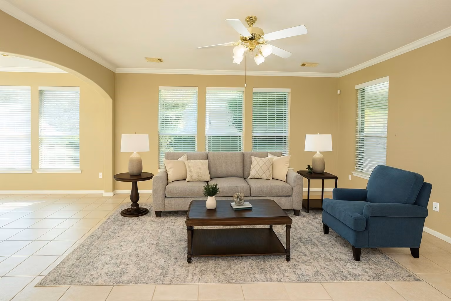 Photo 4 of 51 N Country Gate Circle, Conroe, TX