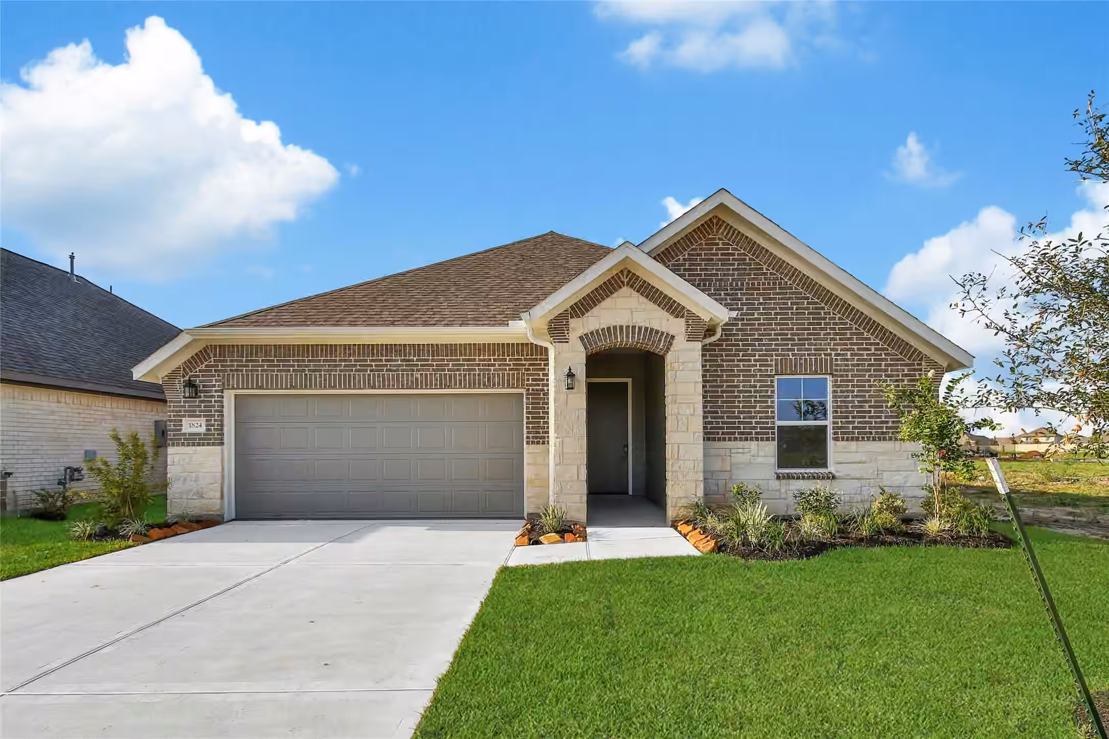 Photo 2 of 1824 Rory Christine Drive, Rosharon, TX