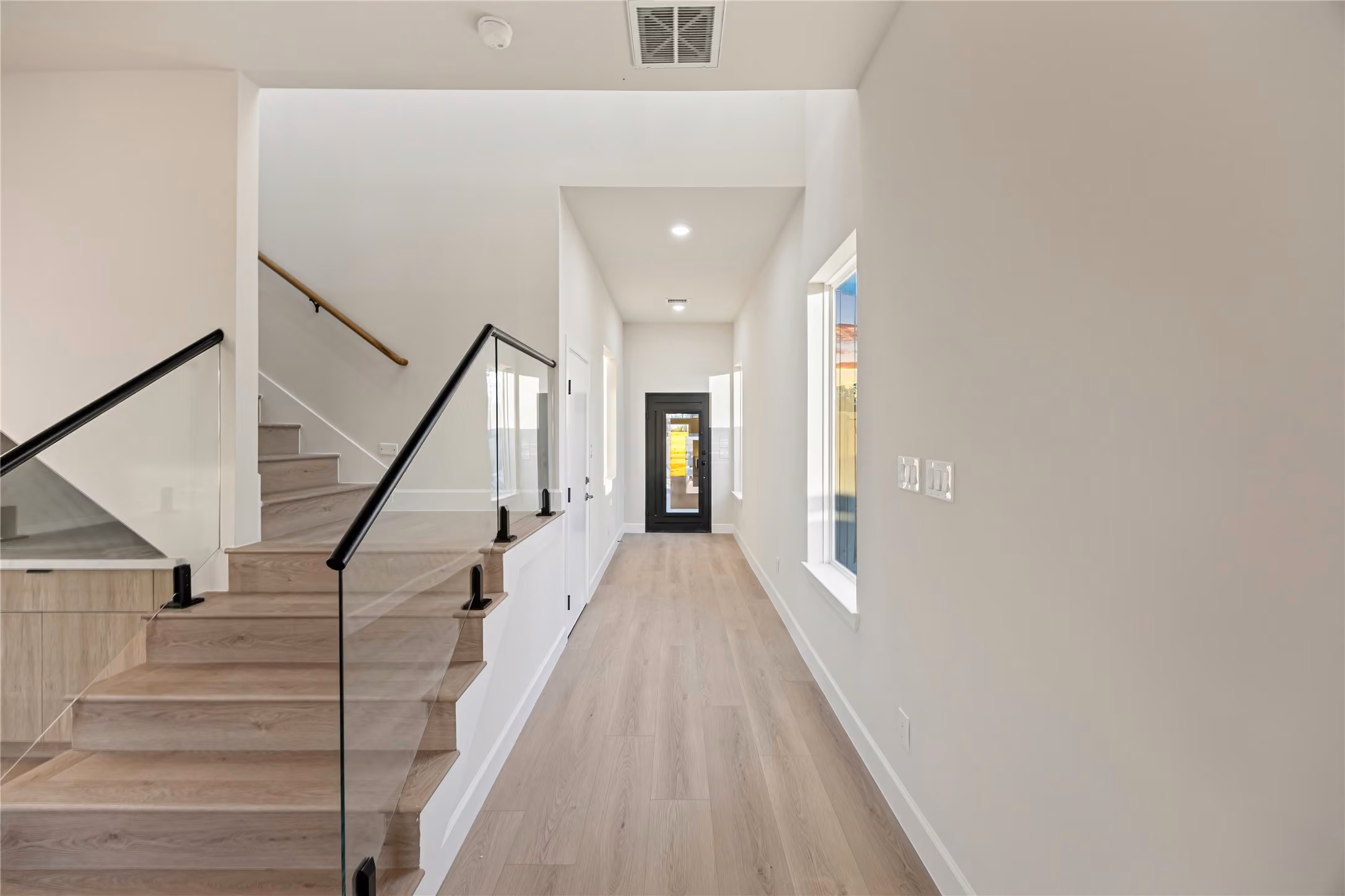Photo 4 of 2021 Wilburforce Street W, Houston, TX
