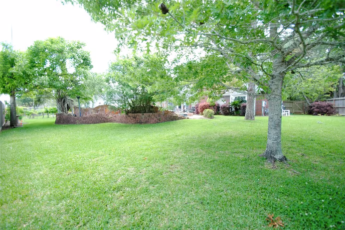 Photo 7 of 4110 Alice Drive, Sugar Land, TX