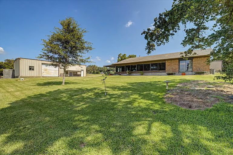 Photo 4 of 1730 Hillcrest Street, Baytown, TX