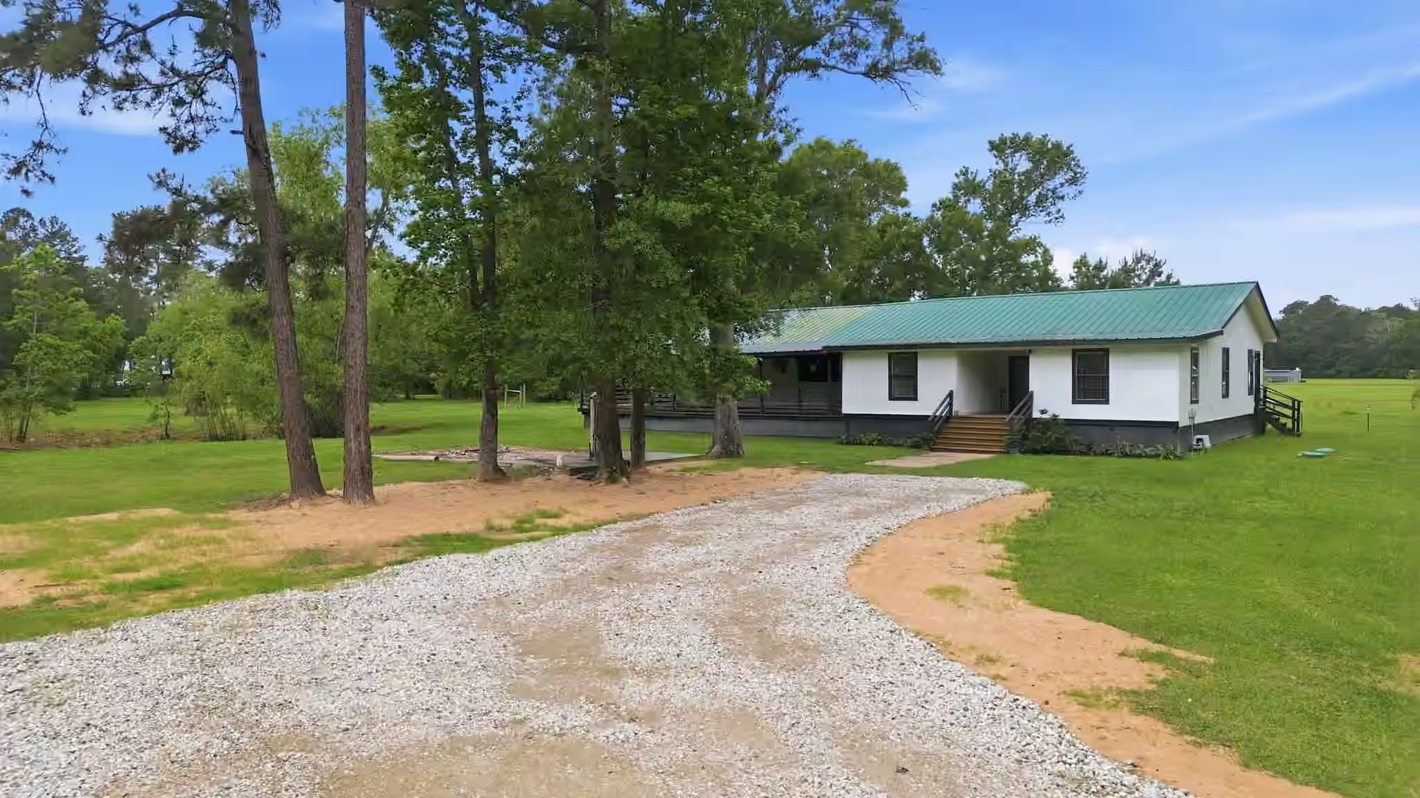 Photo 5 of 151 County Road 2319, Dayton, TX