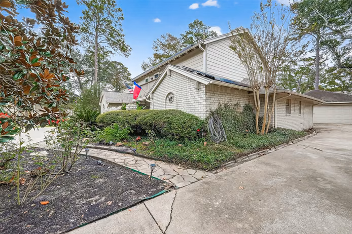 Photo 4 of 5711 Bermuda Dunes Dr, Houston, TX