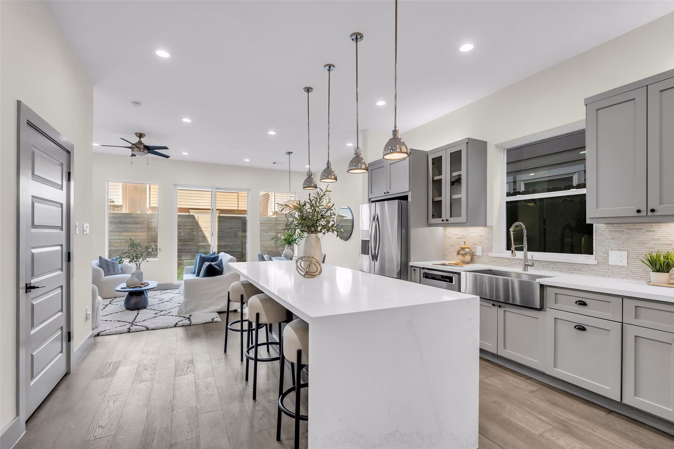 Photo of 1207 E 28th Street, Houston, TX 77009