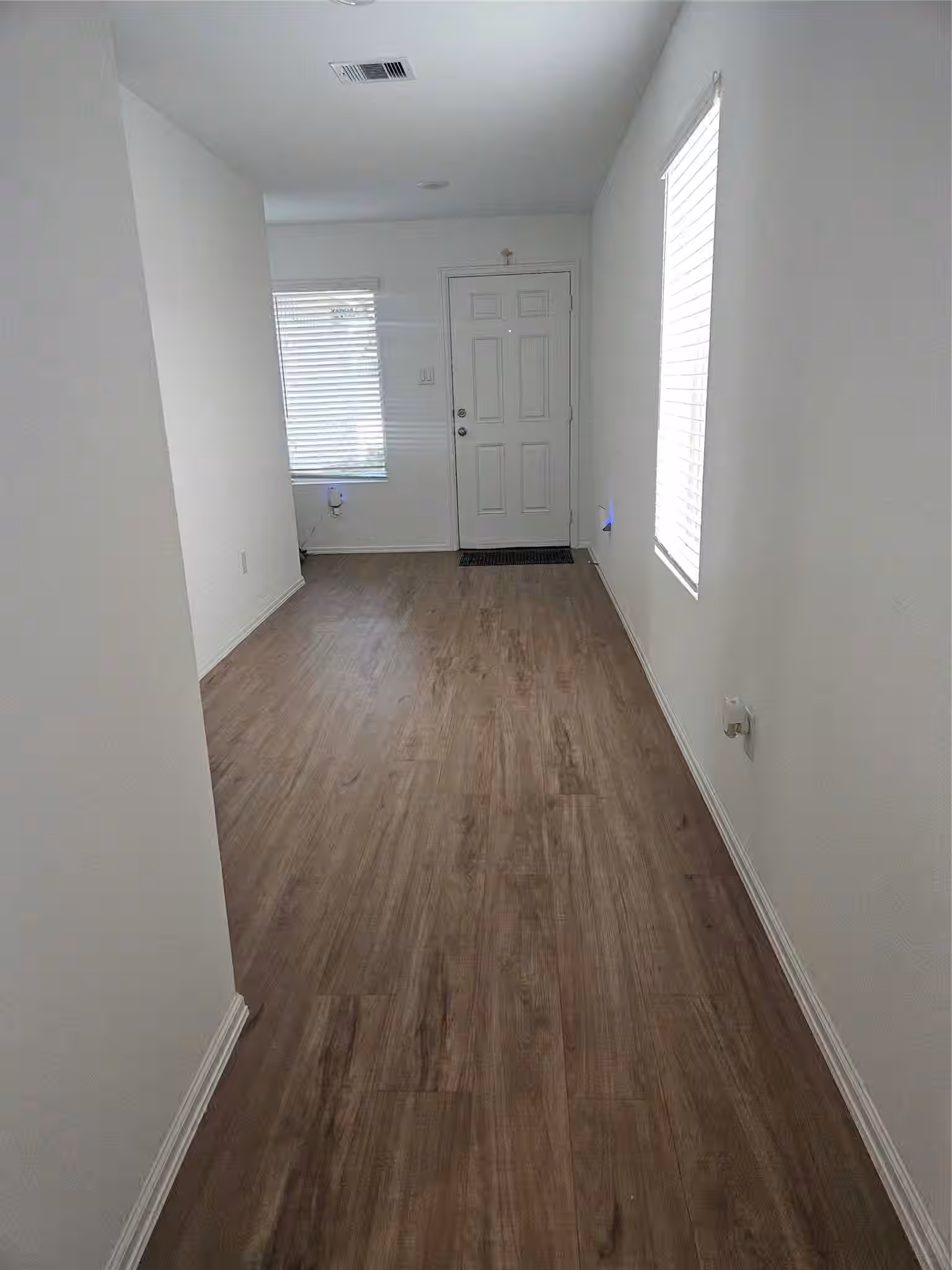 Photo 4 of 26730 Paloma Blanca Drive, Katy, TX