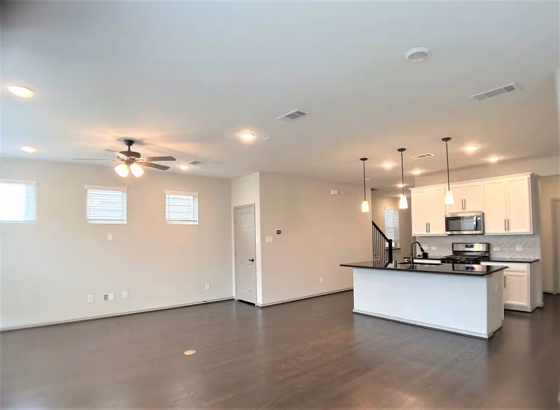 Photo 3 of 8656 Hollyoaks Creek Lane, Houston, TX