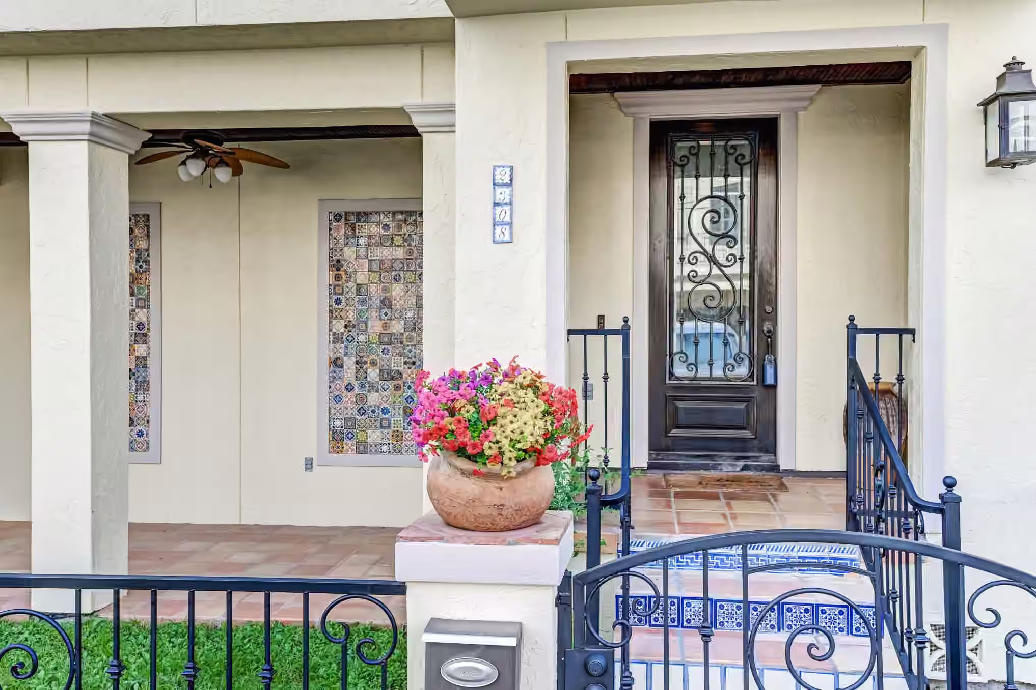 Photo 6 of 2308 Couch Street, Houston, TX