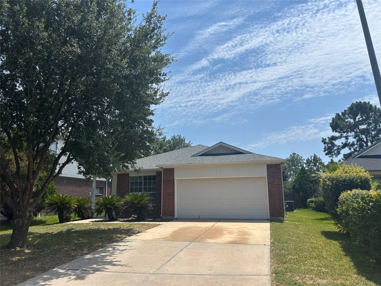 Photo of 24227 Pinecreek Point, Spring, TX