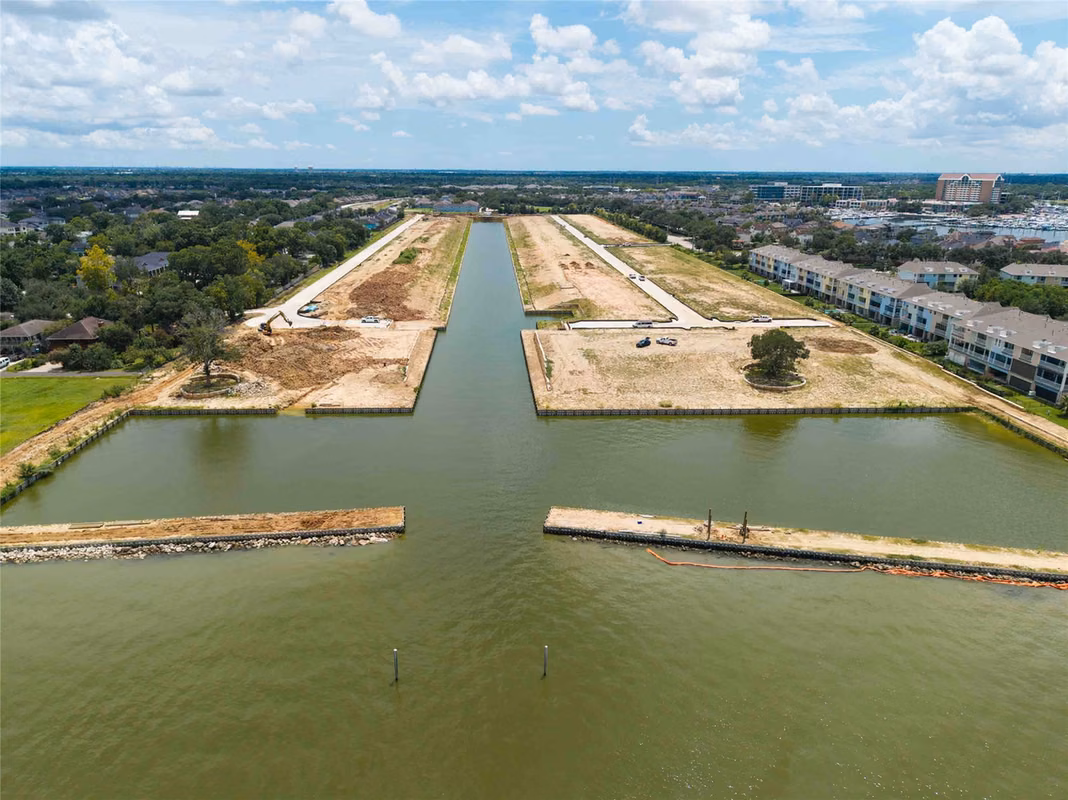 Photo 4 of 309 Seaway Drive, League City, TX