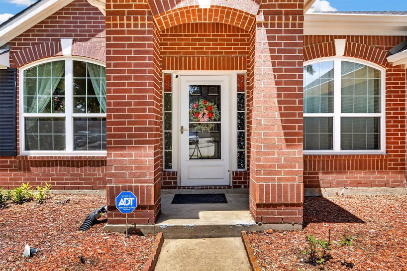Photo 6 of 14810 Stocklin Court, Sugar Land, TX