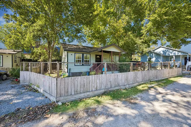 Photo of 1218 & 1216 Paul Quinn Street, Houston, TX