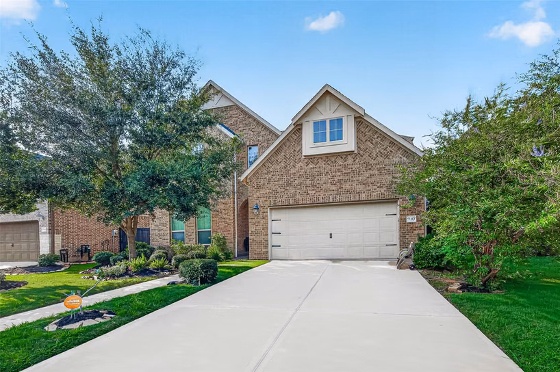 Photo 4 of 910 Daffodil View Court, Richmond, TX