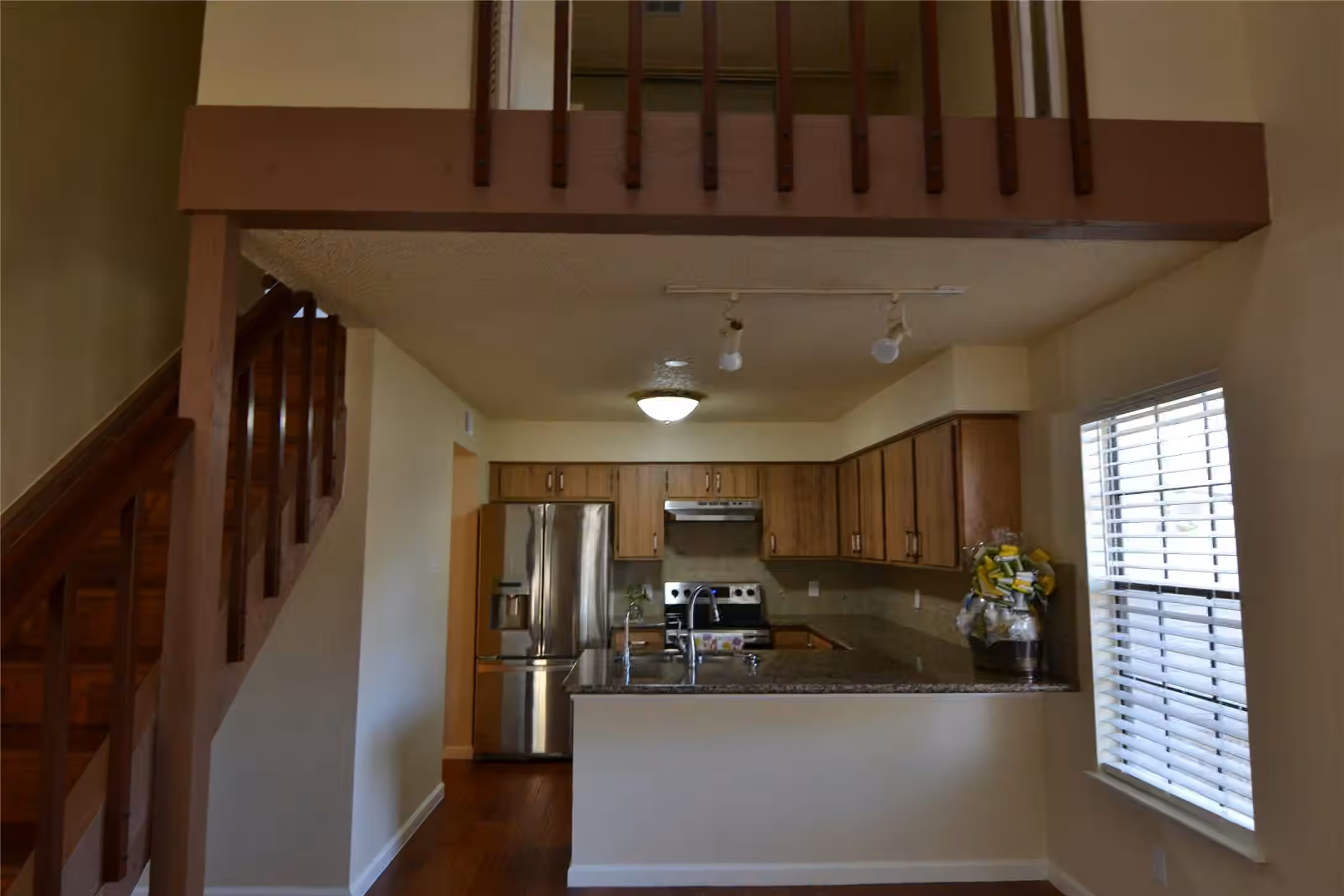 Photo 4 of 13461 Garden Grove 761, Houston, TX