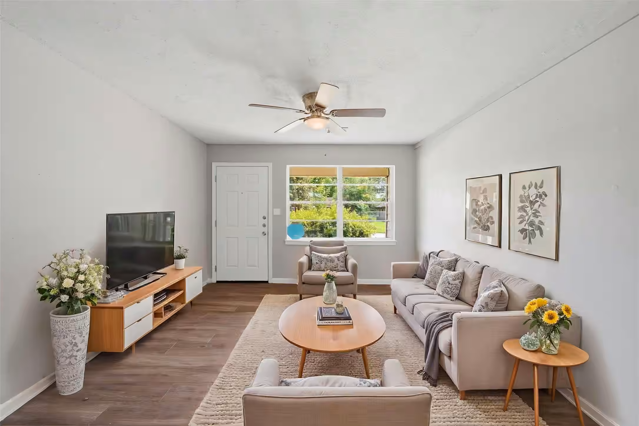 Photo 2 of 7305 Yoe Street, Houston, TX