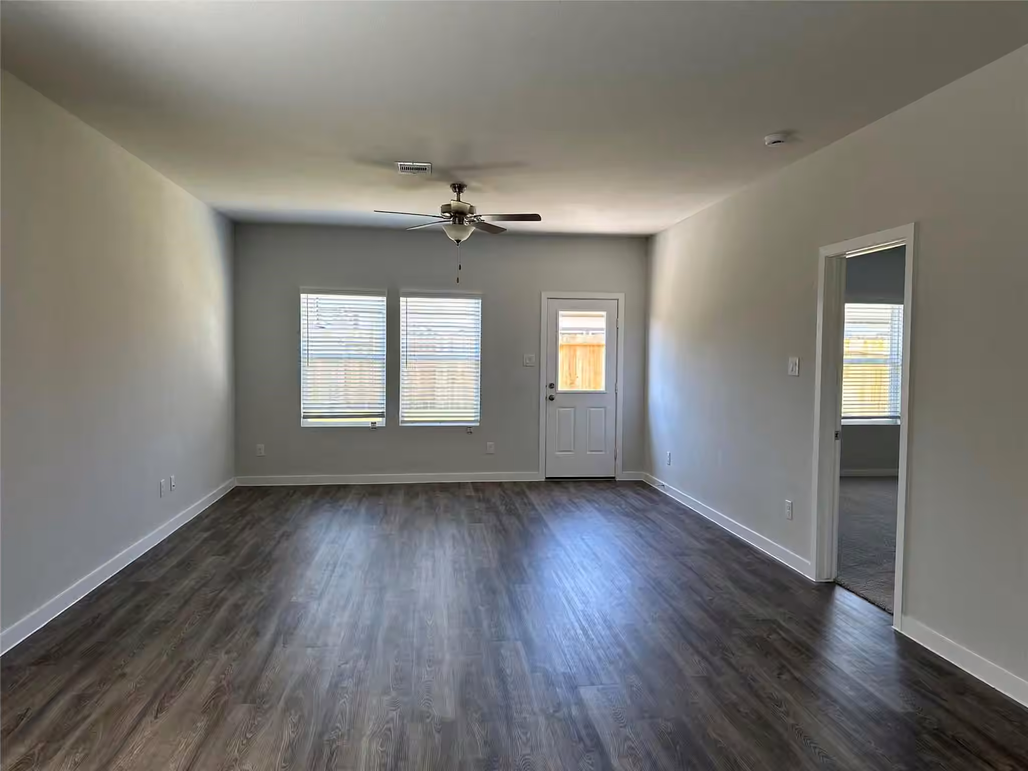 Photo 4 of 5707 Blue Grama Drive, Katy, TX
