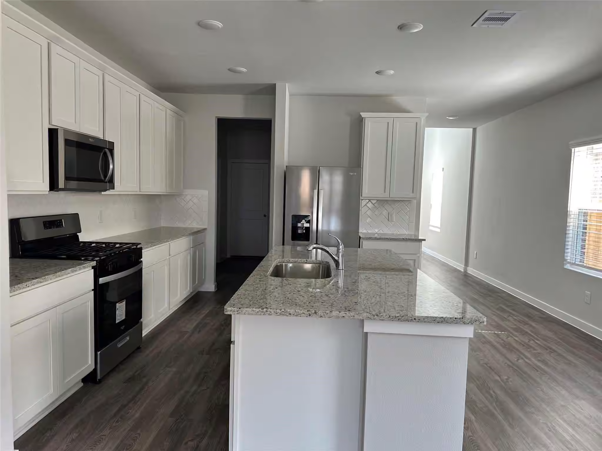 Photo 5 of 5707 Blue Grama Drive, Katy, TX