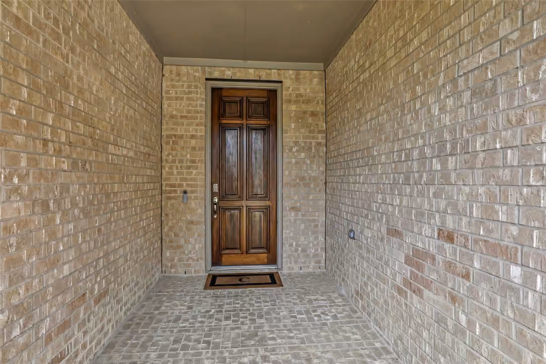 Photo 3 of 18215 E Bayonne Channel Court Court, Houston, TX