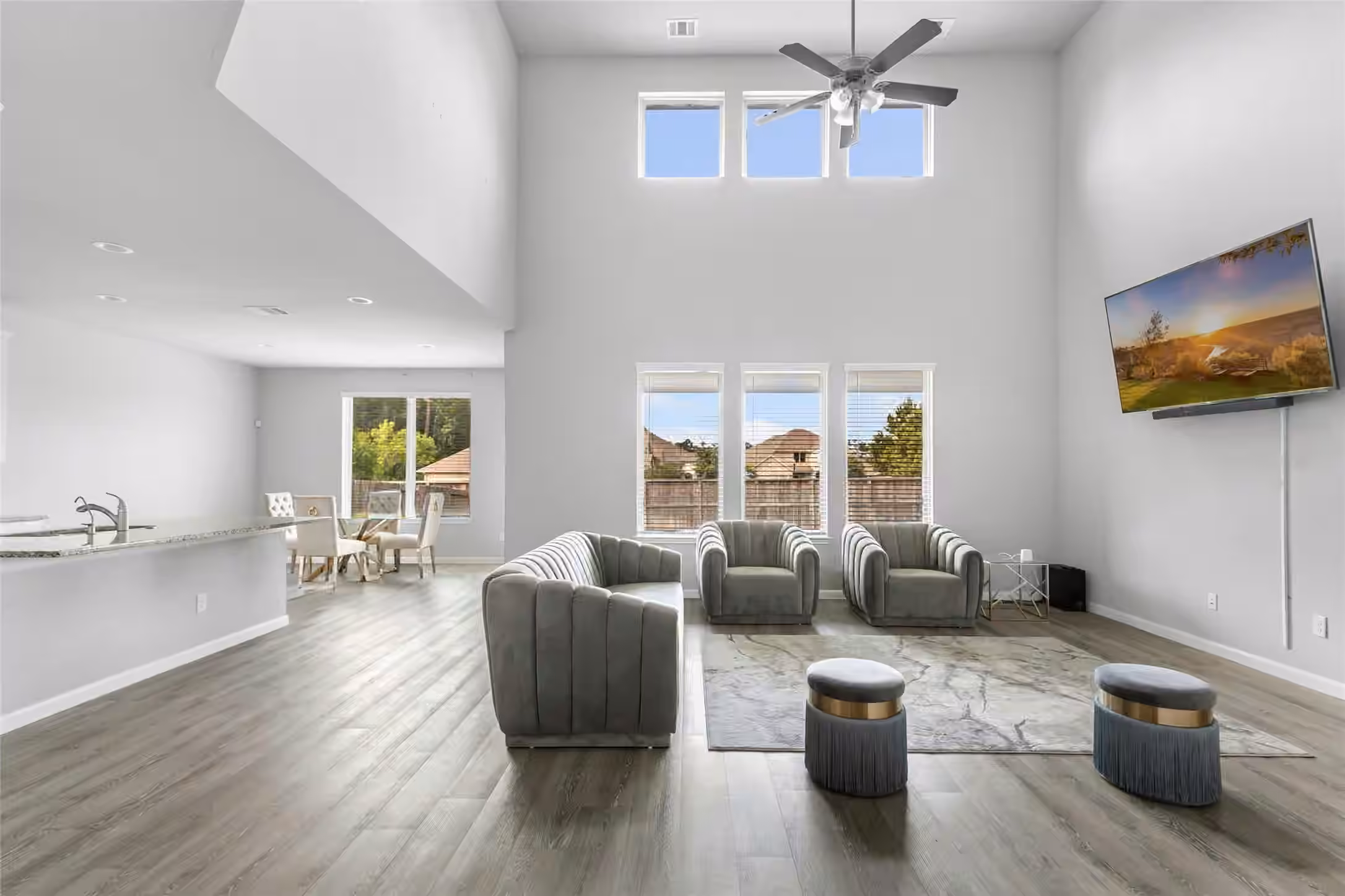 Photo 4 of 18215 E Bayonne Channel Court Court, Houston, TX