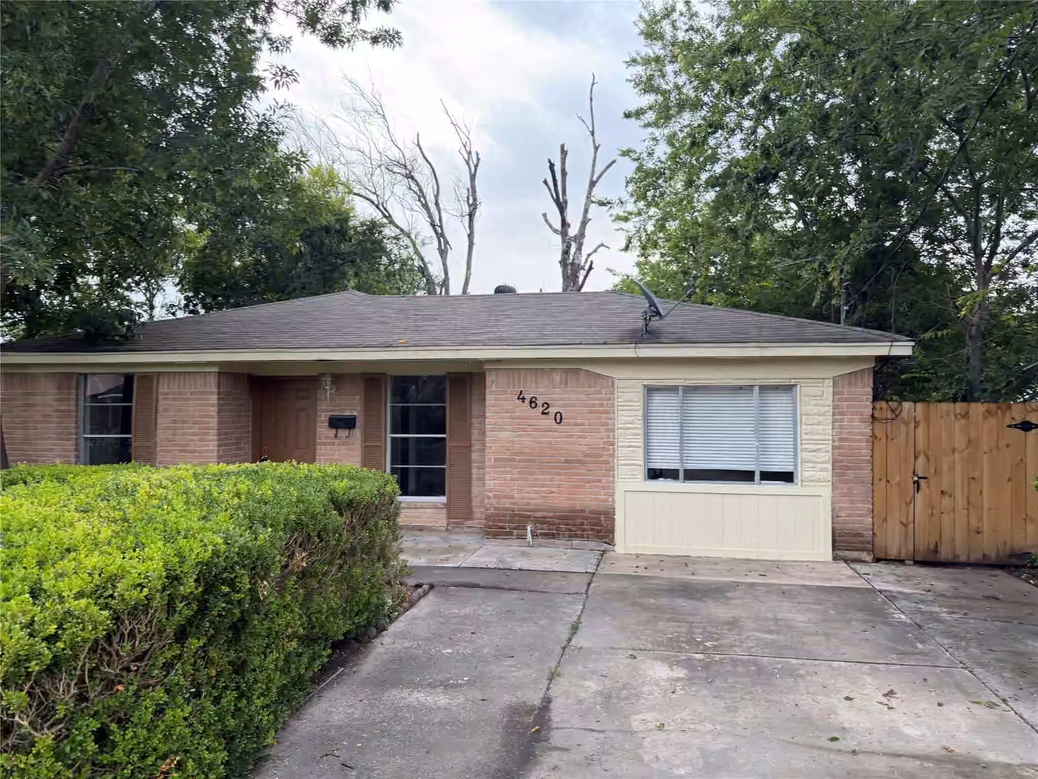 Photo 2 of 4620 Werner Street, Houston, TX
