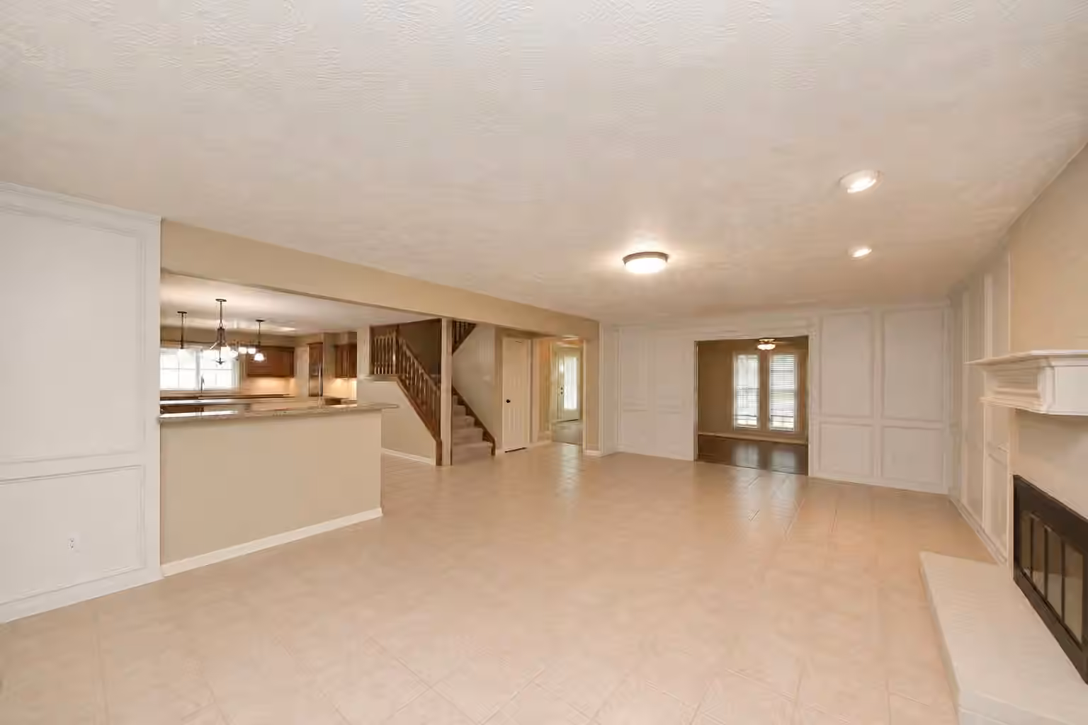 Photo 4 of 2307 Stephens Grant Drive, Sugar Land, TX