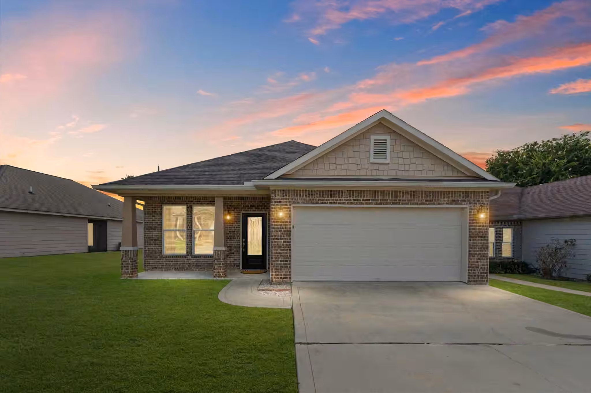 Photo of 146 Snug Harbor Drive, Montgomery, TX 77356