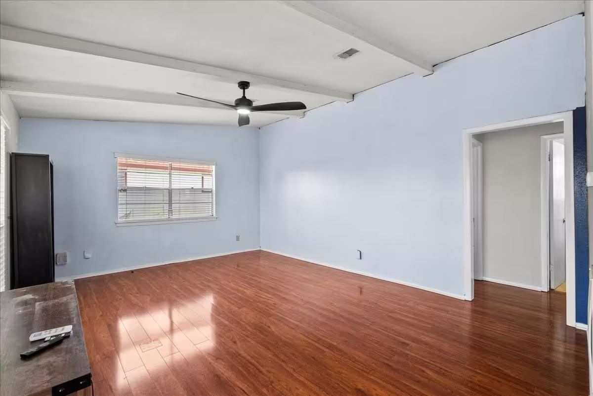 Photo 5 of 868 Bonita Street, Bayou Vista, TX