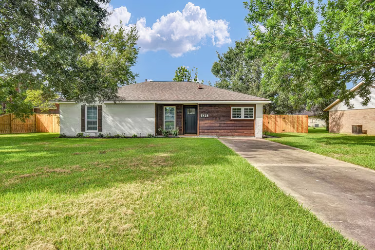 Photo of 5438 Novak Court, Danbury, TX