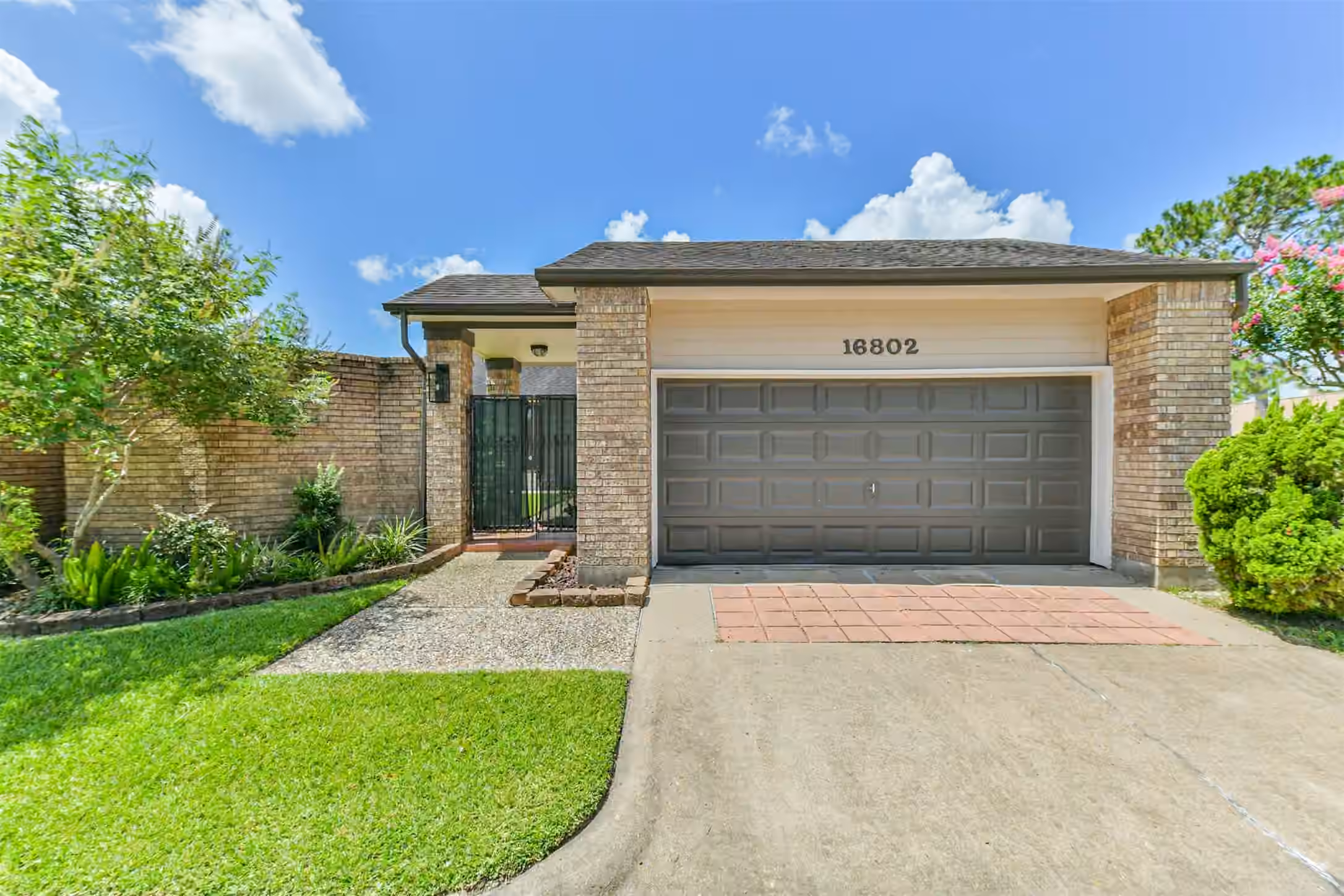 Photo of 16802 Hartwood Way, Houston, TX