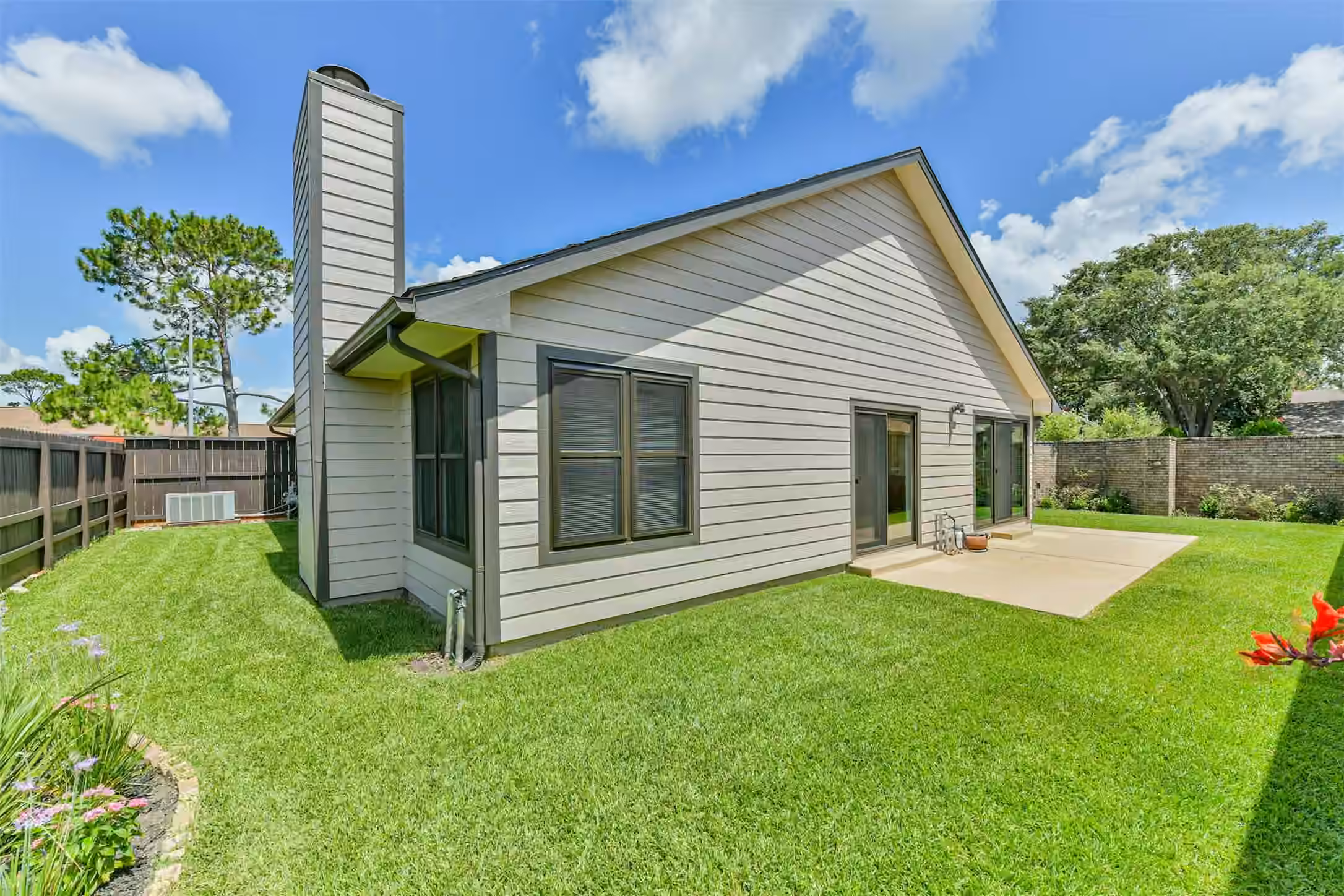 Photo 5 of 16802 Hartwood Way, Houston, TX