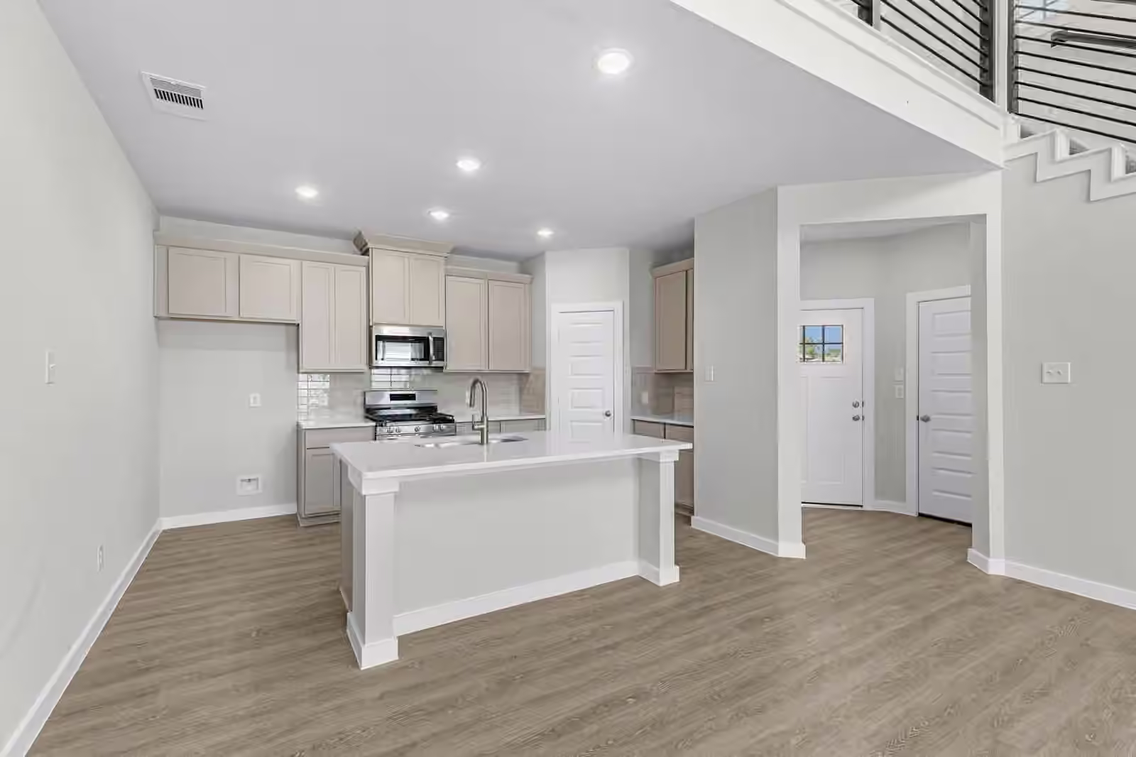 Photo 2 of 11769 Whirlaway Drive, Willis, TX