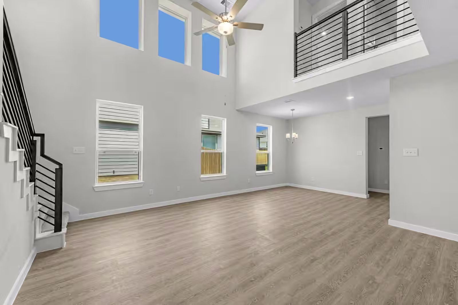 Photo 5 of 11769 Whirlaway Drive, Willis, TX