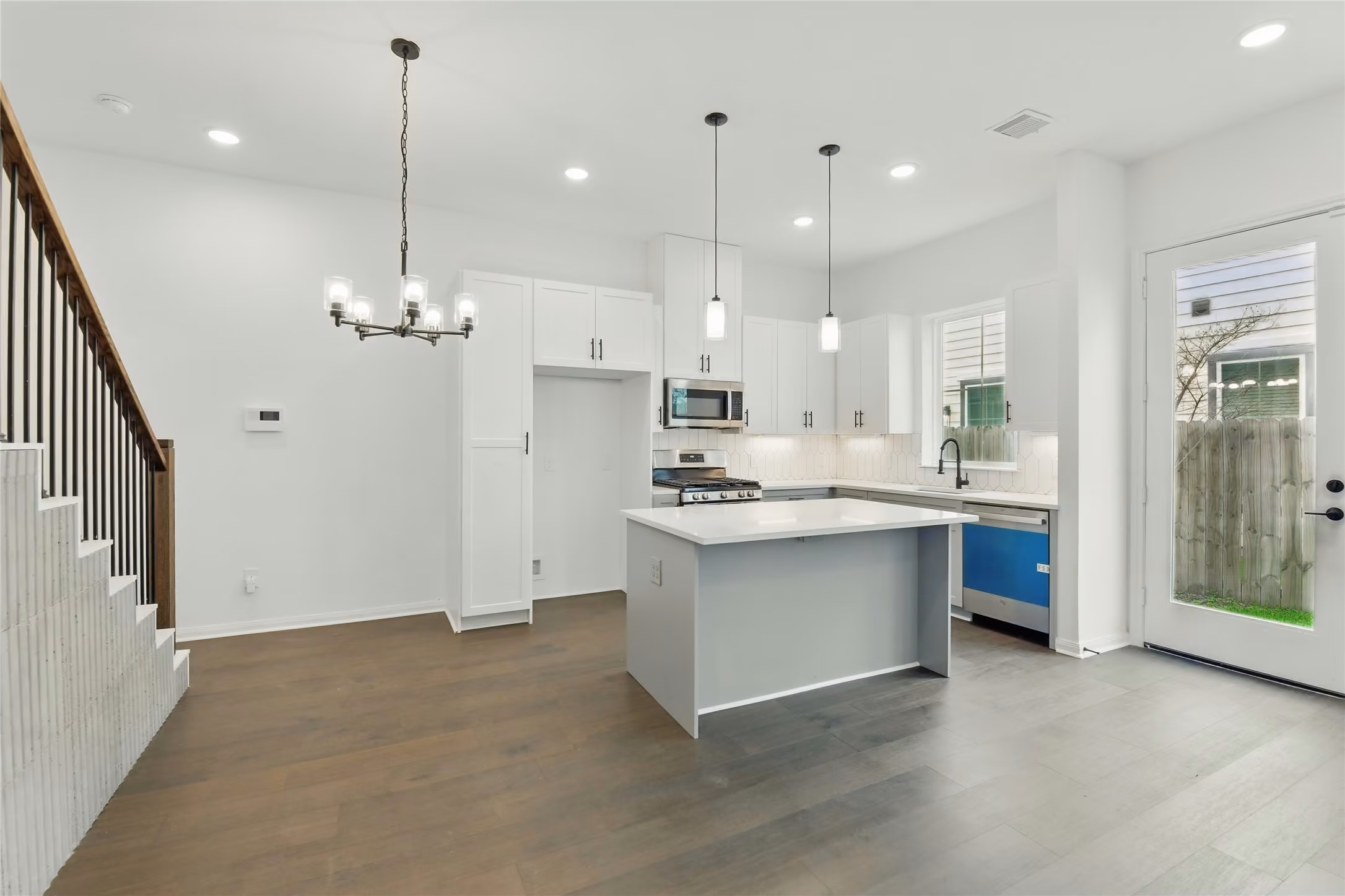 Photo 7 of 9902 Clark Road H, Houston, TX