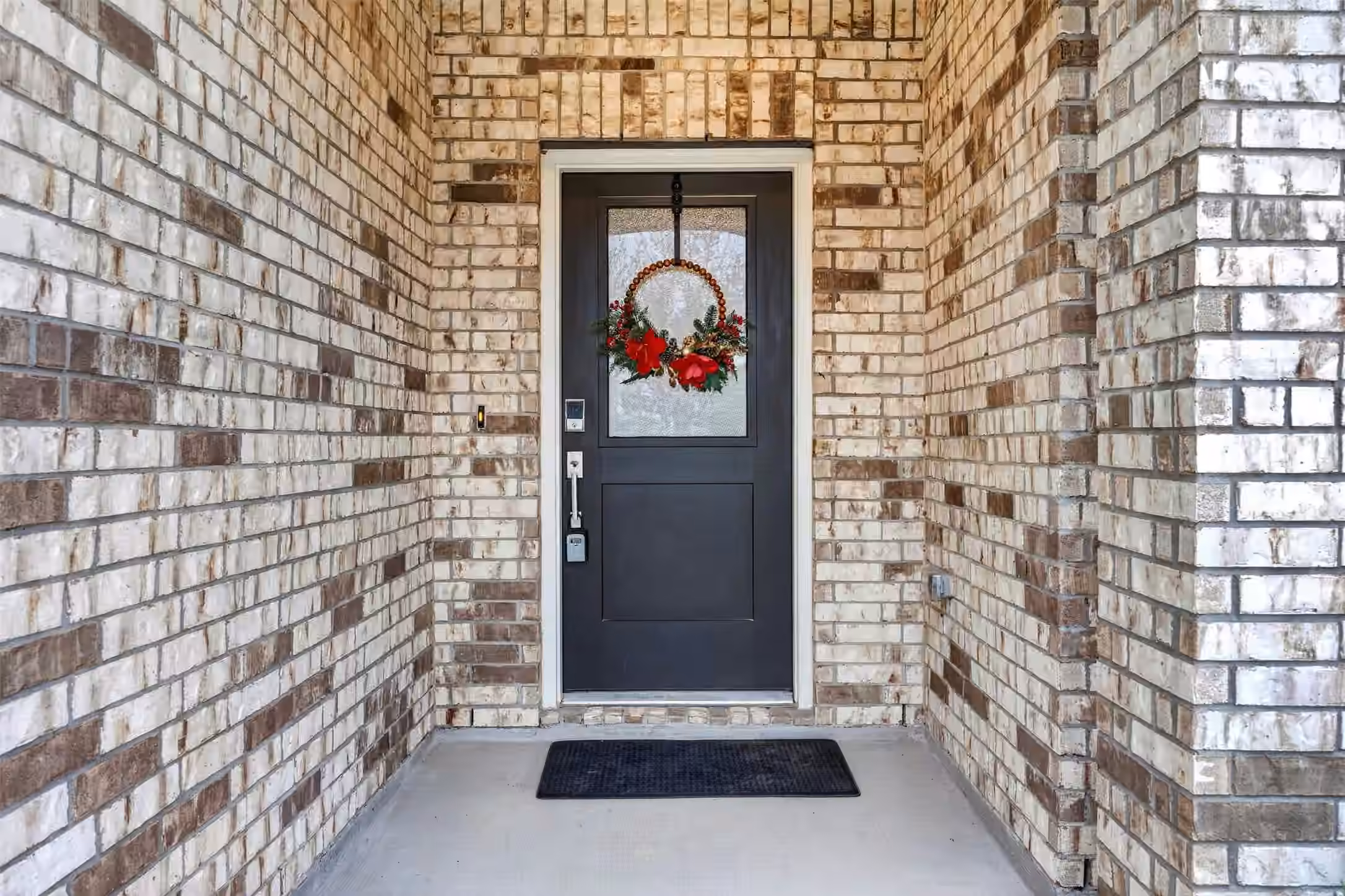 Photo 4 of 8603 Pier Cove Drive, Cypress, TX