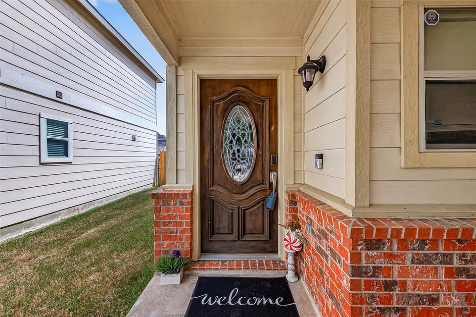 Photo 2 of 18111 Shallow Leaf Lane, Cypress, TX