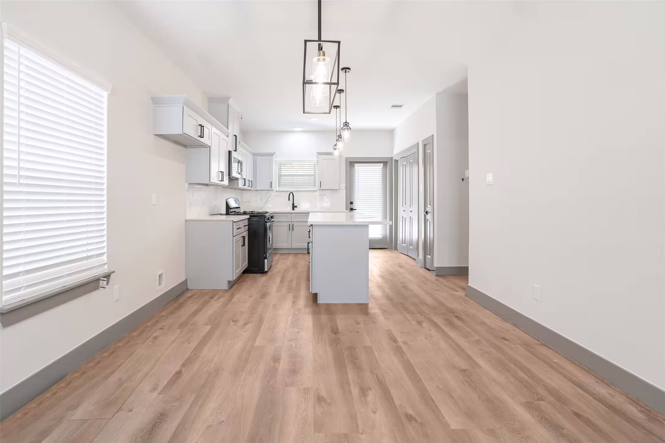 Photo 3 of 9916 Dipping Woods Street, Houston, TX