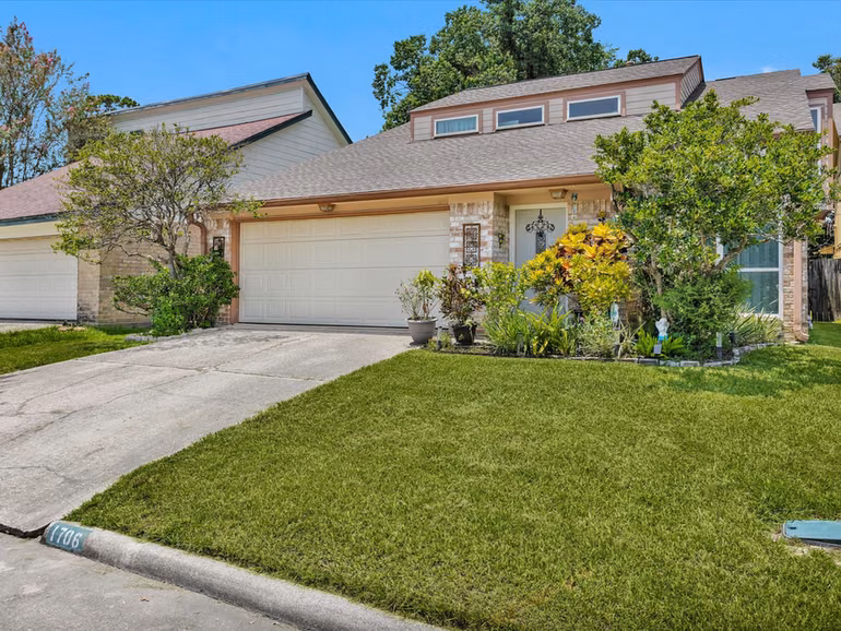 Photo 2 of 1706 Bodart Court, Houston, TX