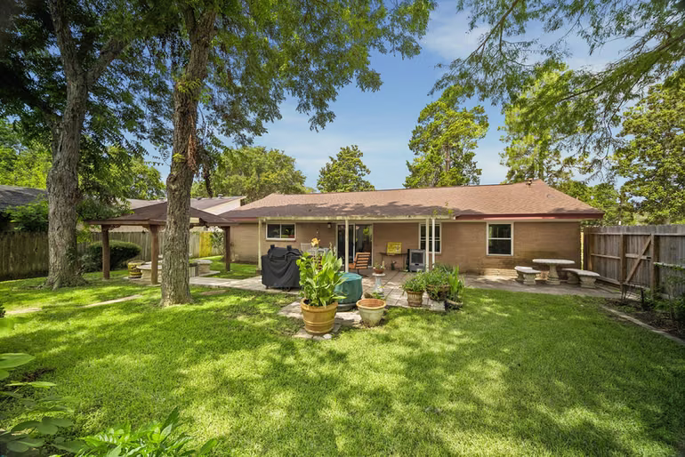 Photo 5 of 413 Mebane Lane, Rosenberg, TX