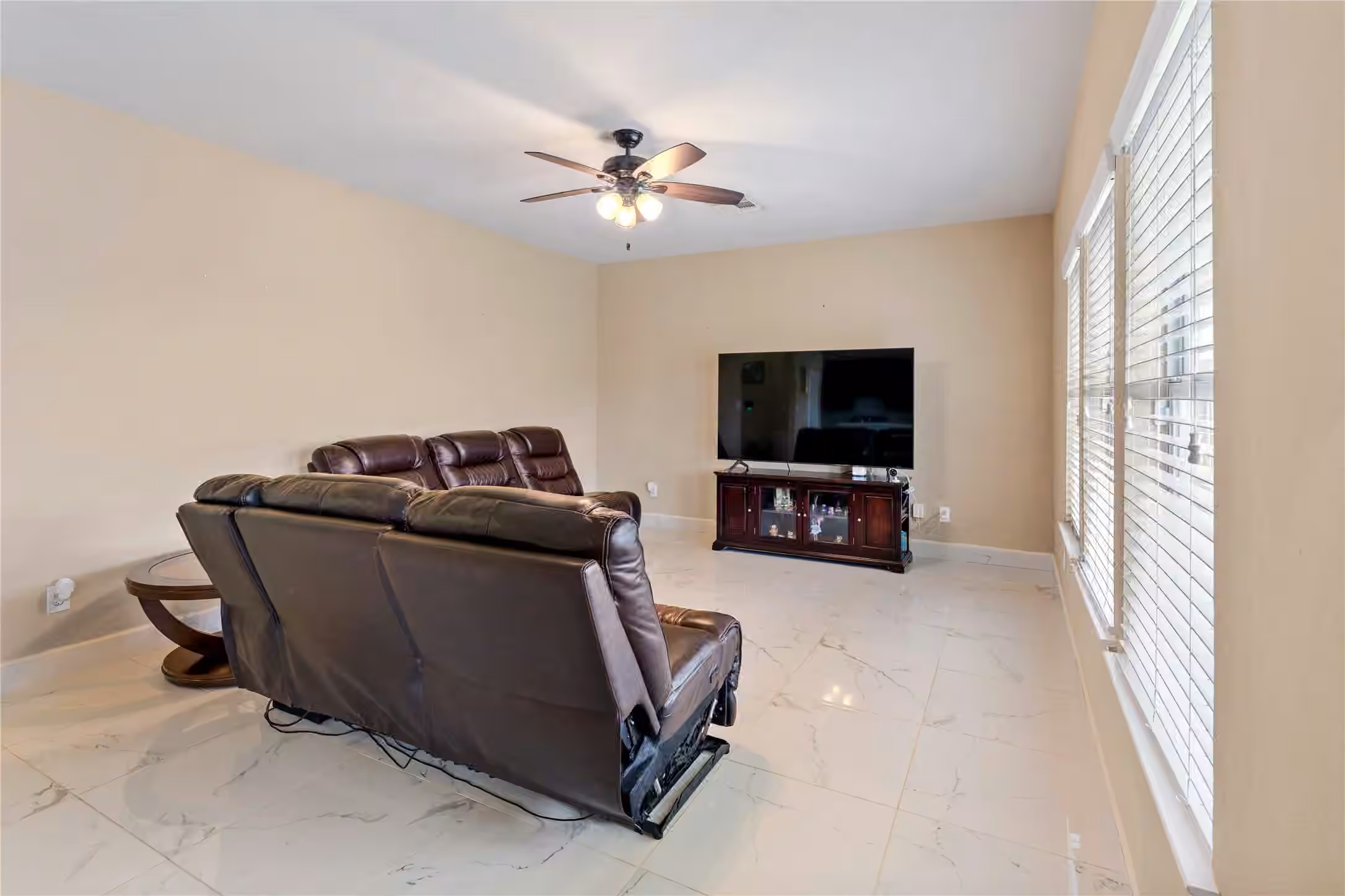 Photo 5 of 6531 Lost Pines Bend, Houston, TX