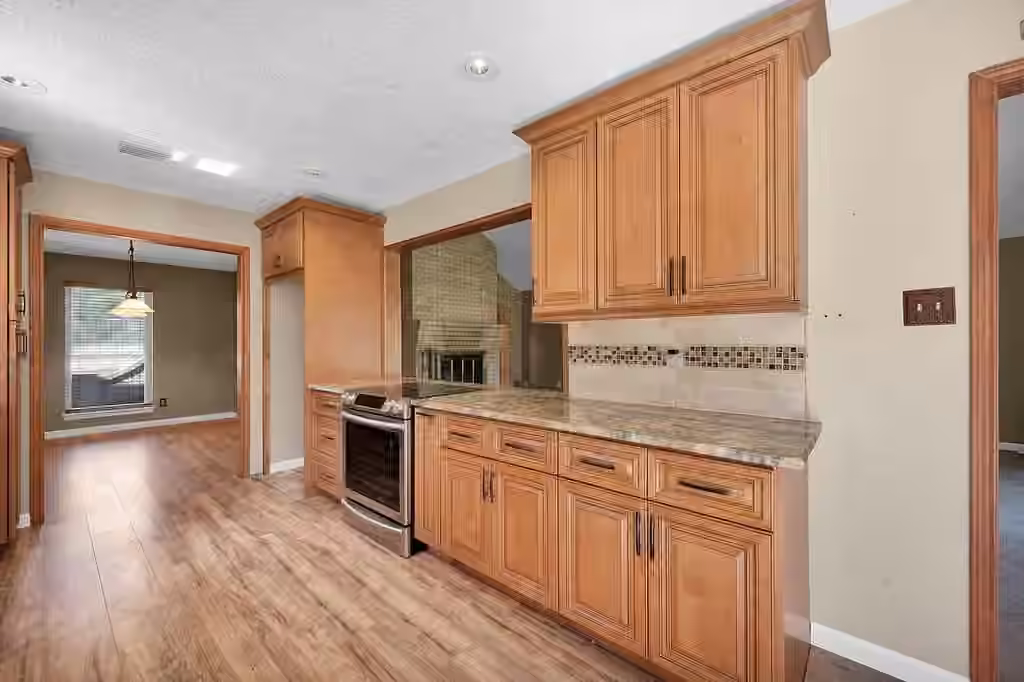 Photo 4 of 10235 White Rock Road, Conroe, TX