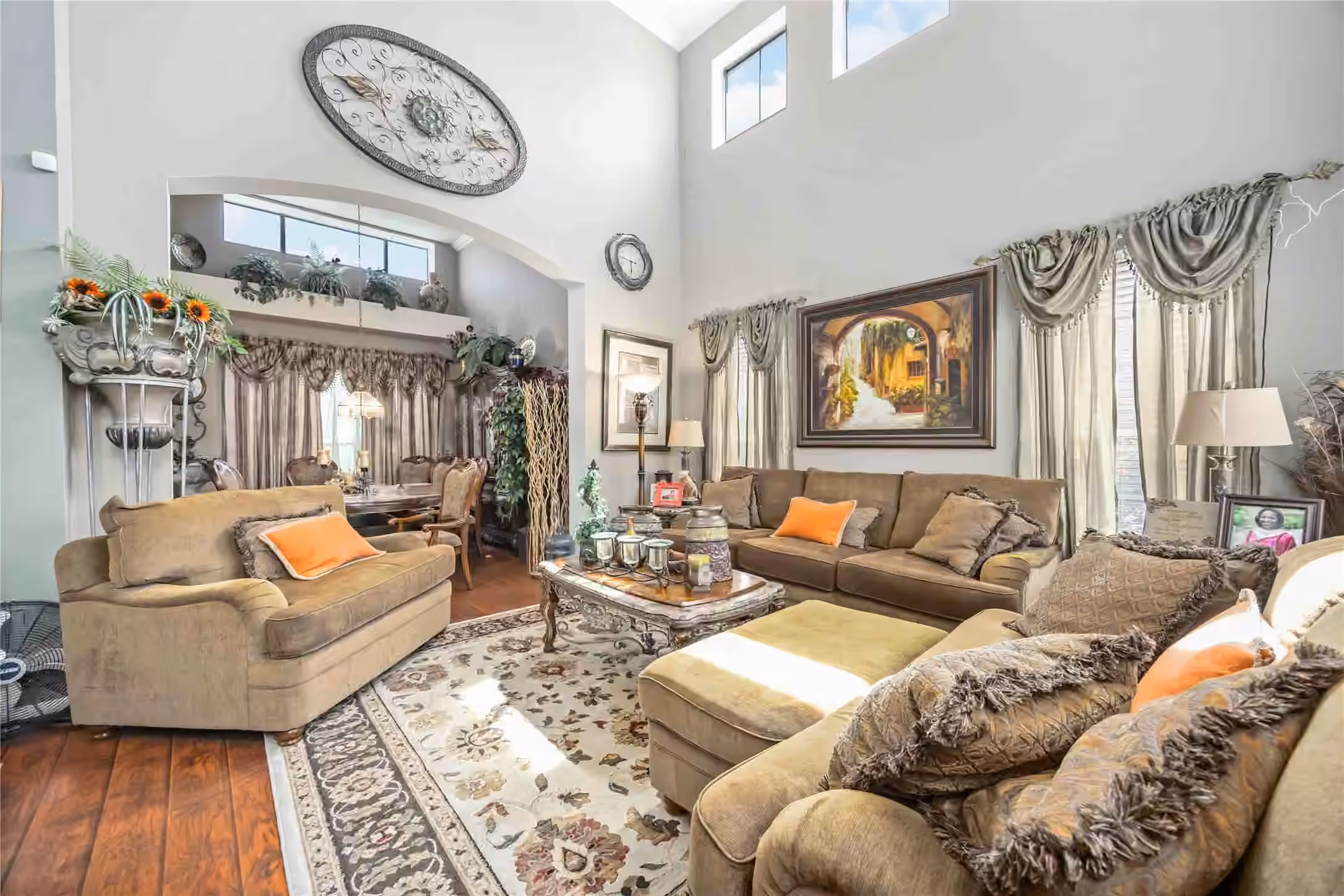 Photo 2 of 602 Beverly Circle, Stafford, TX