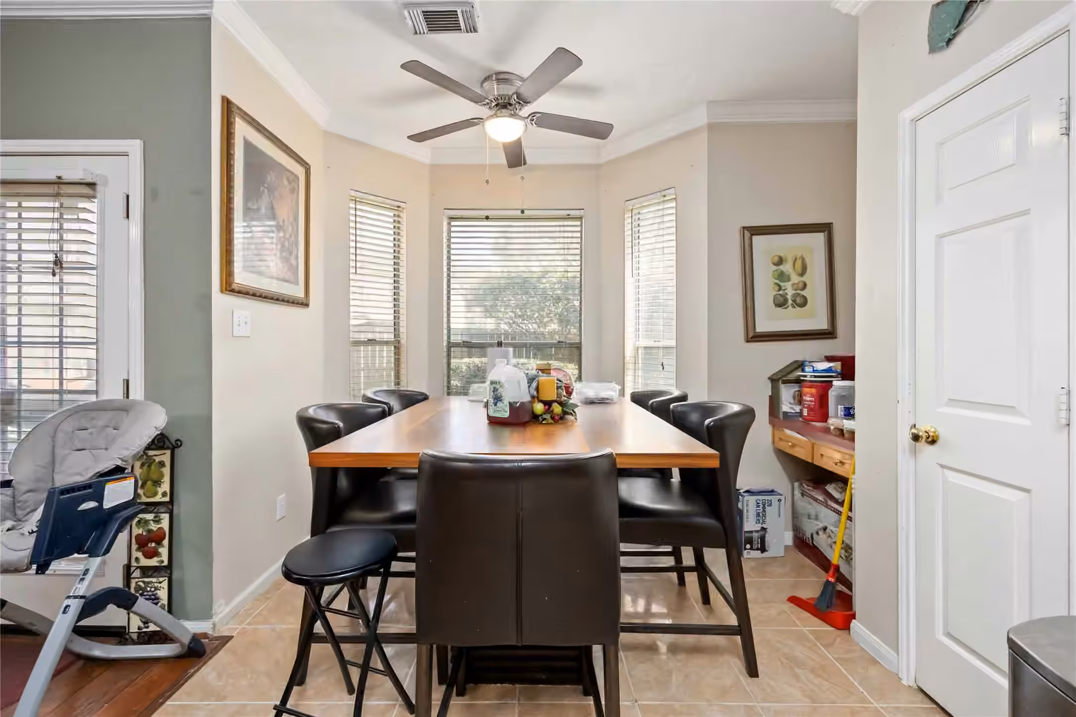 Photo 7 of 602 Beverly Circle, Stafford, TX