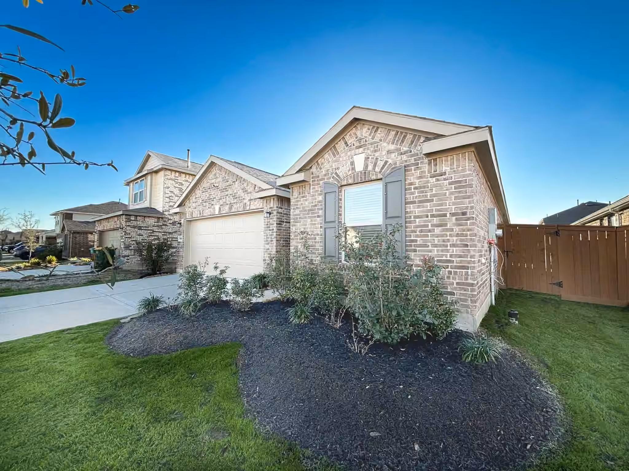 Photo 3 of 10306 Russell Pines Drive, Iowa Colony, TX