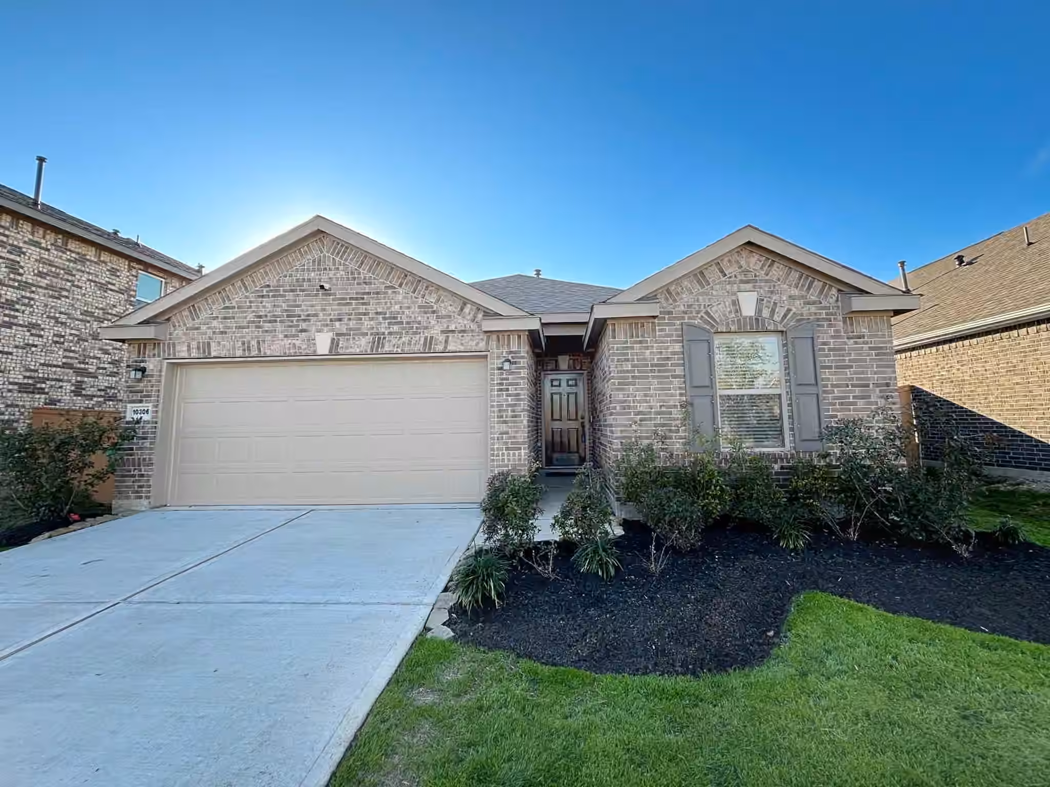 Photo 4 of 10306 Russell Pines Drive, Iowa Colony, TX