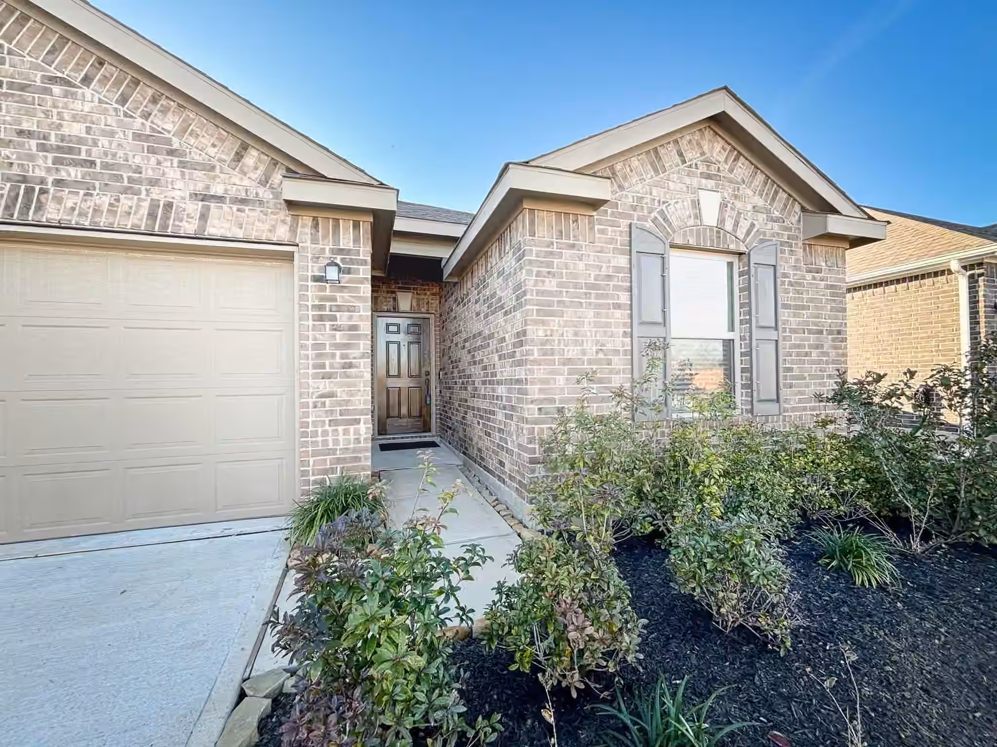 Photo 5 of 10306 Russell Pines Drive, Iowa Colony, TX