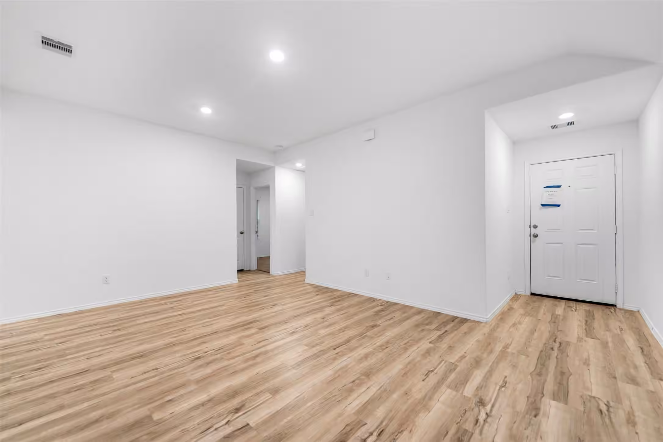 Photo 4 of 14534 Broadbury Pond Road, Rosharon, TX