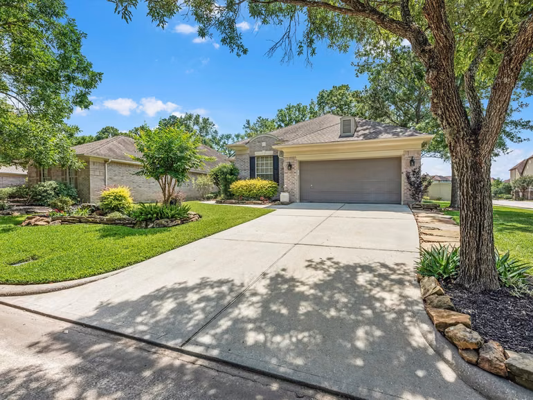Photo 5 of 2815 Halton, Kingwood, TX