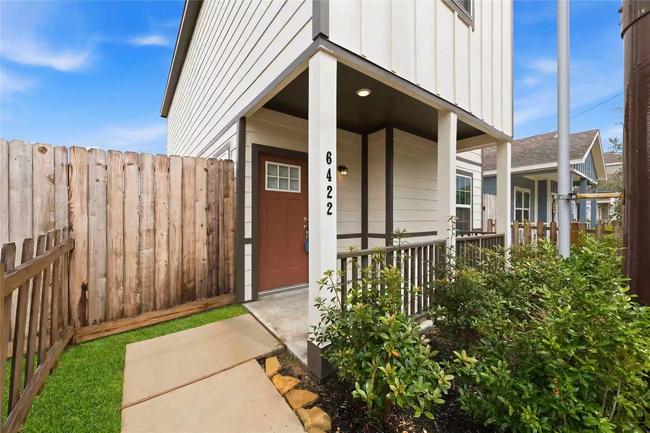 Photo 2 of 6422 Calhoun Road, Houston, TX