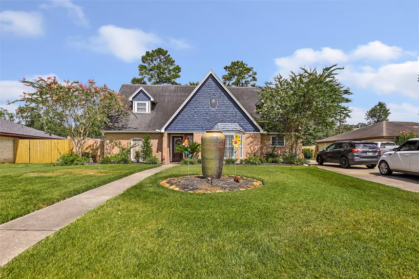 Photo of 614 S Diamondhead Boulevard, Crosby, TX 77532